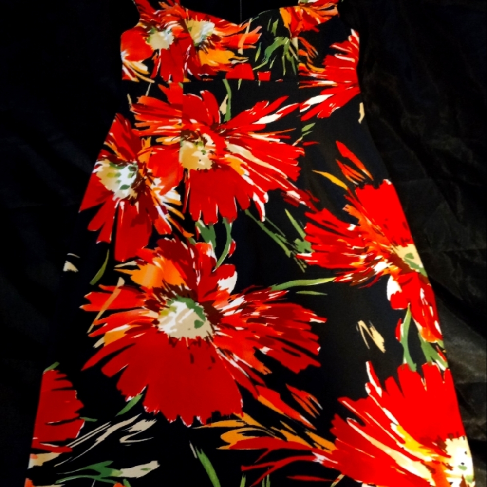 WOMEN'S DRESS